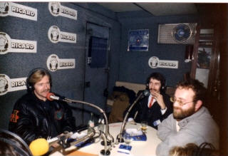 Radio PILE en partenariat avec RICARD interview de Pierre BILLON dans le car podium.